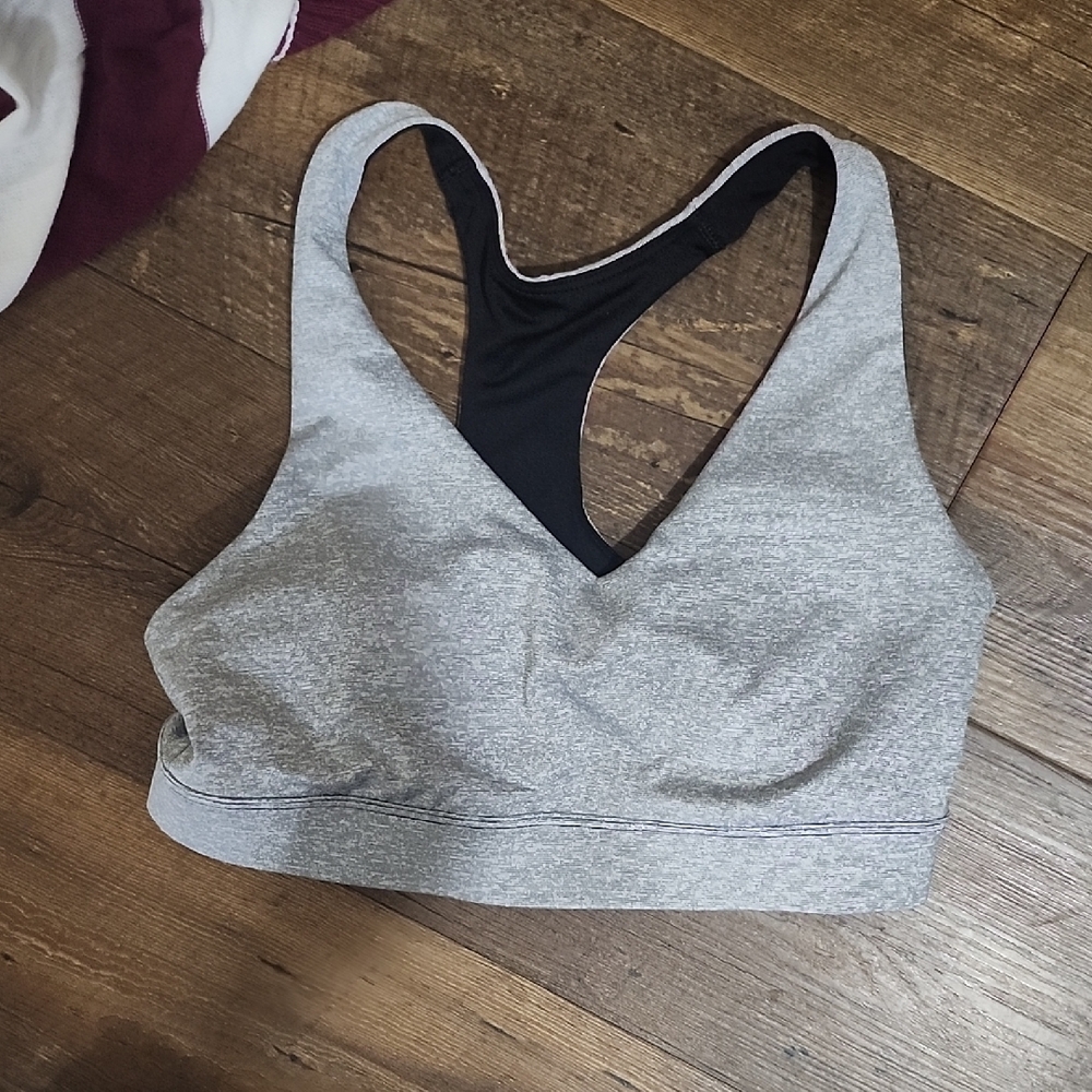 Gray and Black Sports Bra with Comfortable Stretch Fabric and Minimalist Design